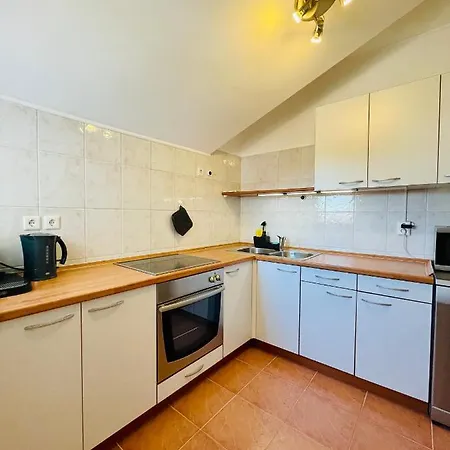 Apartamento Eni Vodice