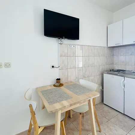 Apartamento Eni Vodice